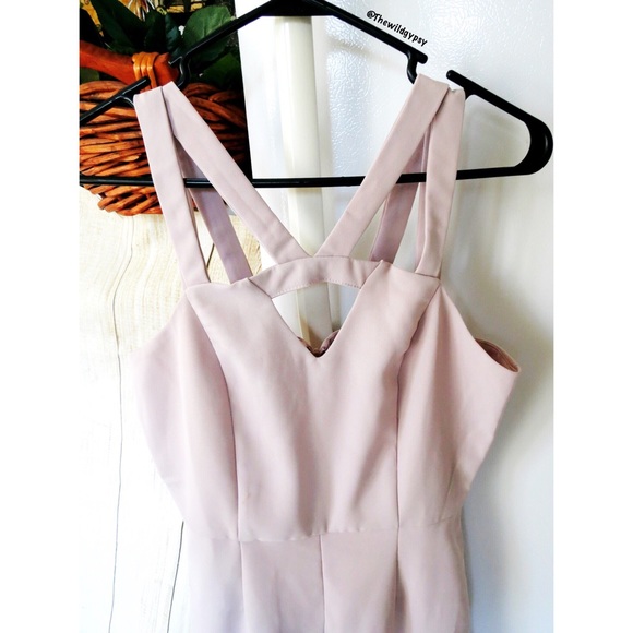 ONE LEFT! Mauve keyhole romper 🌷 - Picture 5 of 6